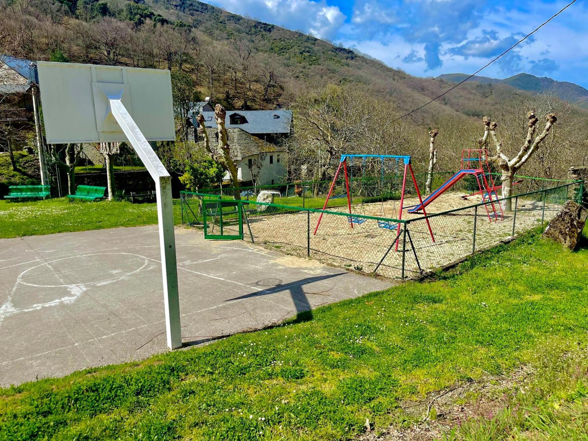 Casa Boral- Comfort Exclusivo En Plena Naturaleza - Valle Del Silencio Manzanedo de Valdueza Bagian luar foto